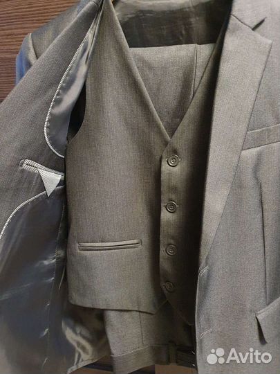 Школьный костюм