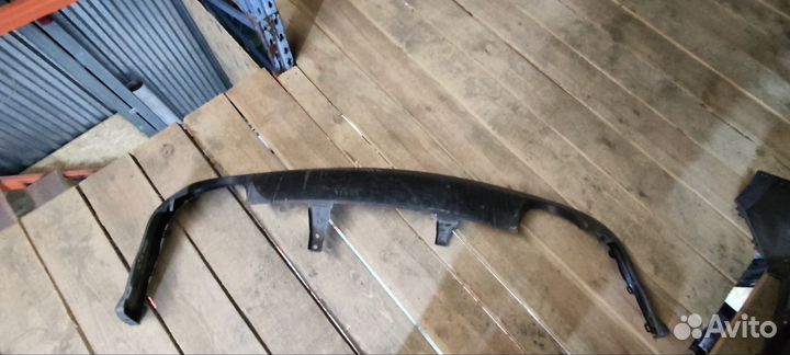 Спойлер заднего бампера jeep Grand Cherokee