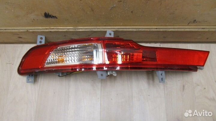 Фонарь задний в бампер левый Kia Sportage 2010-201