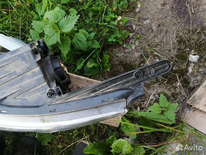 Фара левая kia rio 3