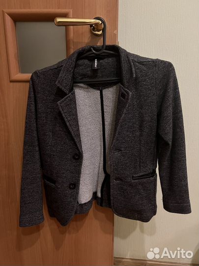 Пиджак на мальчика 134