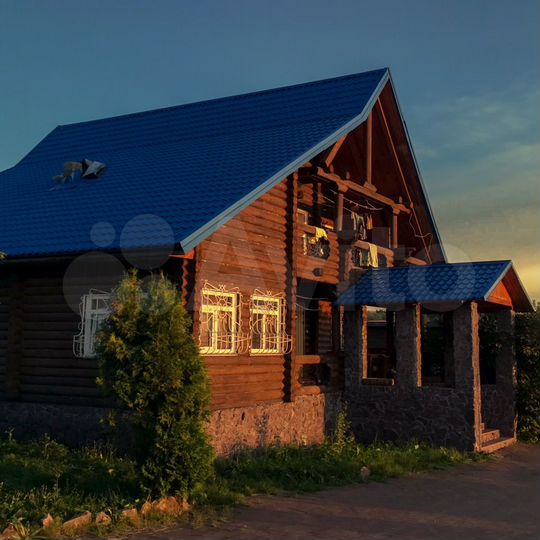 Коттедж 208 м² на участке 56 сот.