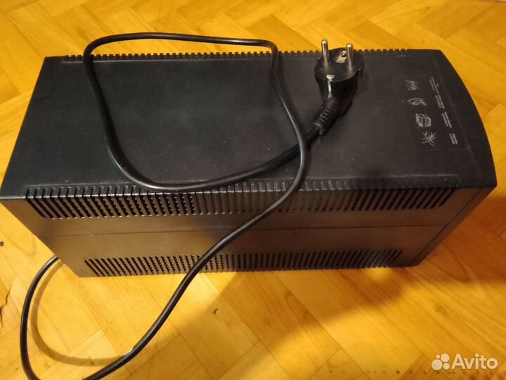 Источник бесперебойного питания