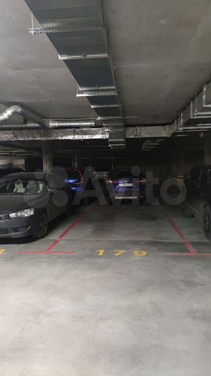 Машиноместо, 16 м²