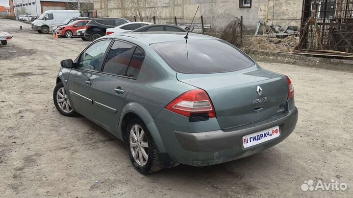 Кнопка обогрева сиденья правая Renault Megane 2 82