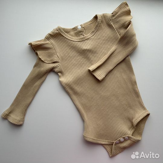 Боди для девочки 68 в рубчик с крылышками
