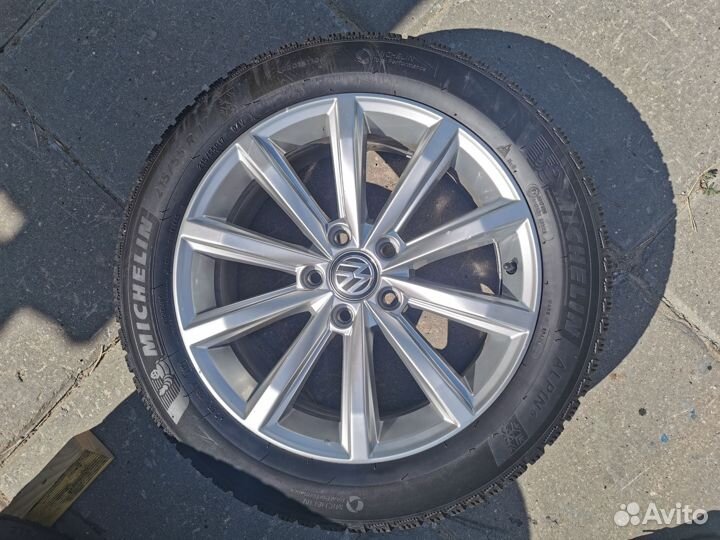 Michelin Alpin 6 215/55 R17