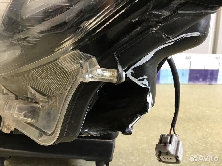 Фара левая Toyota Land Cruiser (150) -Prado 2009