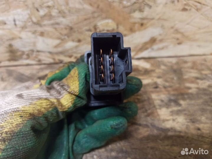 Кнопка Renault Logan 1