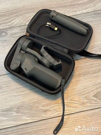 Стабилизатор DJI osmo Mobile 3
