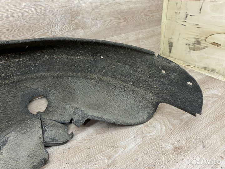 Подкрылок задний левый Audi A4 B6 1704572