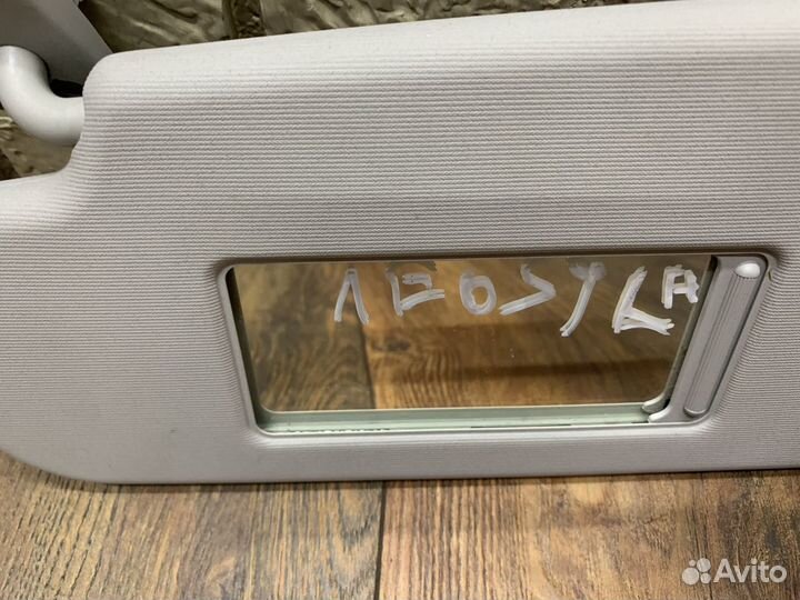 Seat Leon (1P1) Козырек солнцезащитный LH RH