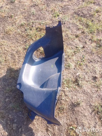 Обшивка багажника правая Toyota Corolla ee111