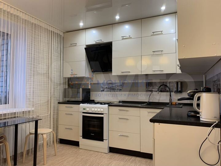 3-к. квартира, 120,9 м², 8/10 эт.