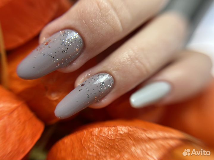 Нужна модель на маникюр