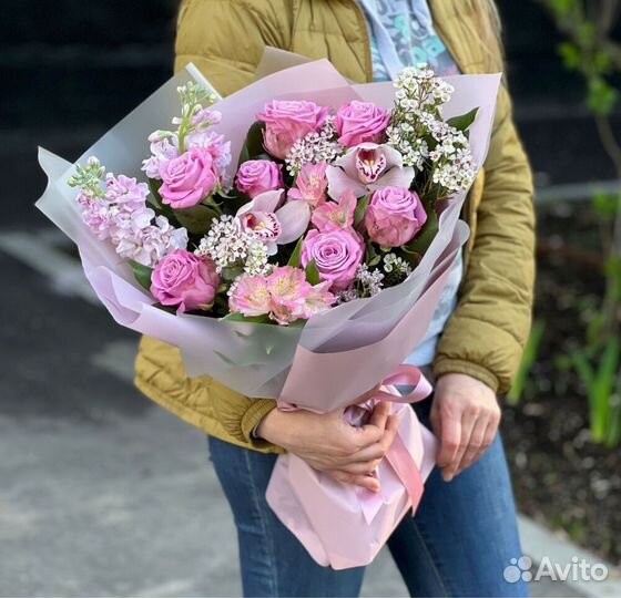 Оригинальные авторские букеты из цветов. Доставка