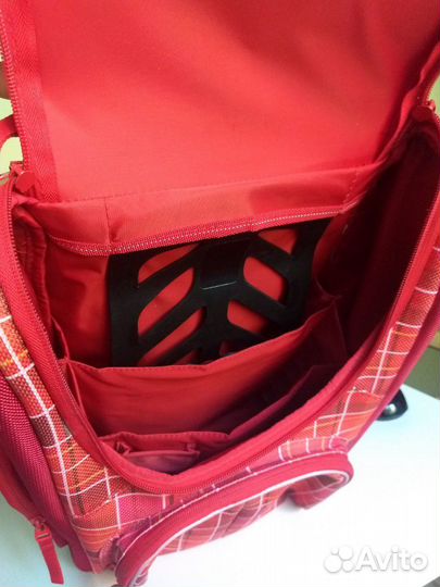 Ранец (рюкзак) школьный с ортопедической спинкой