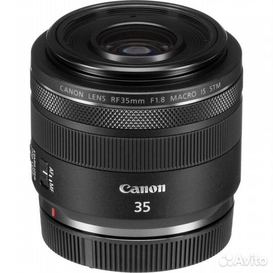 Canon RF 35mm f/1.8 Macro IS STM