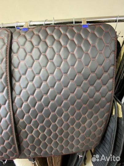 Защита спинок сидений для авто