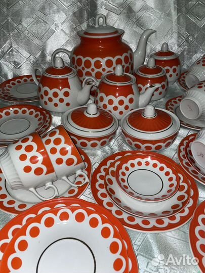 Чайный сервиз горох