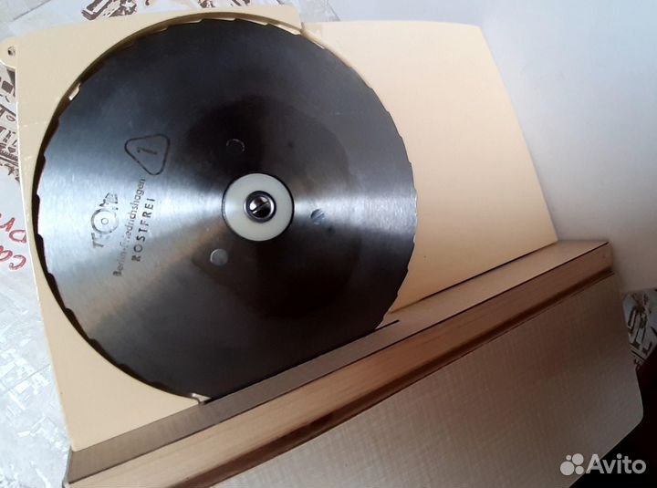 Хлеборезка Brotschneidemaschine (ломтерезка )