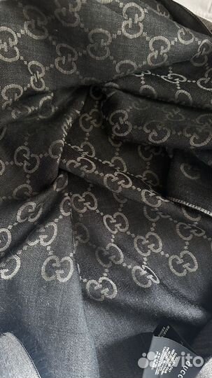 Палантин шаль платок Gucci оригинал 70*200