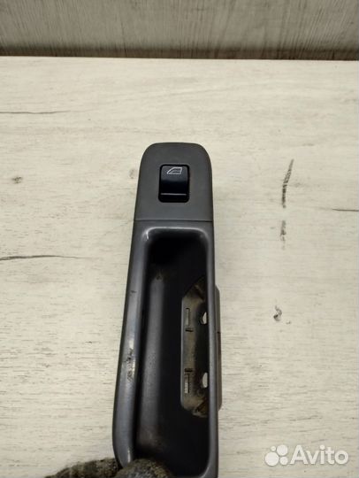 Кнопка стеклоподъёмника задняя правая Volvo 960