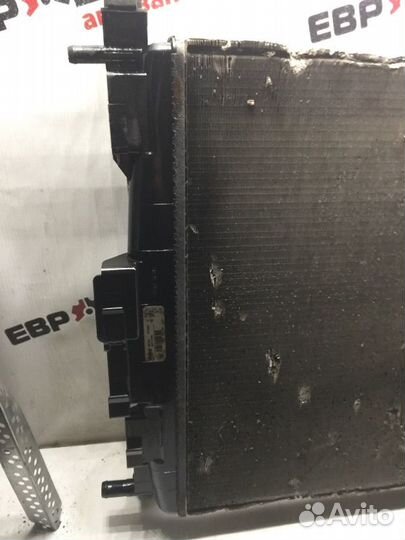 Радиатор охлаждения двигателя Renault Megan 2