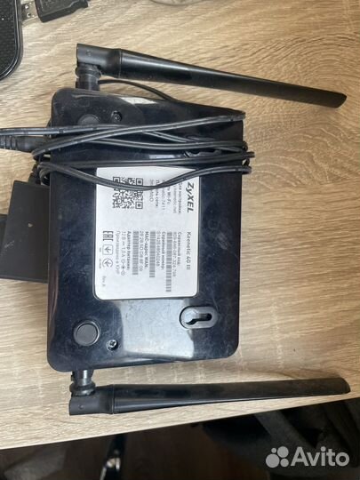 Роутер zyxel keenetic 4g iii 3