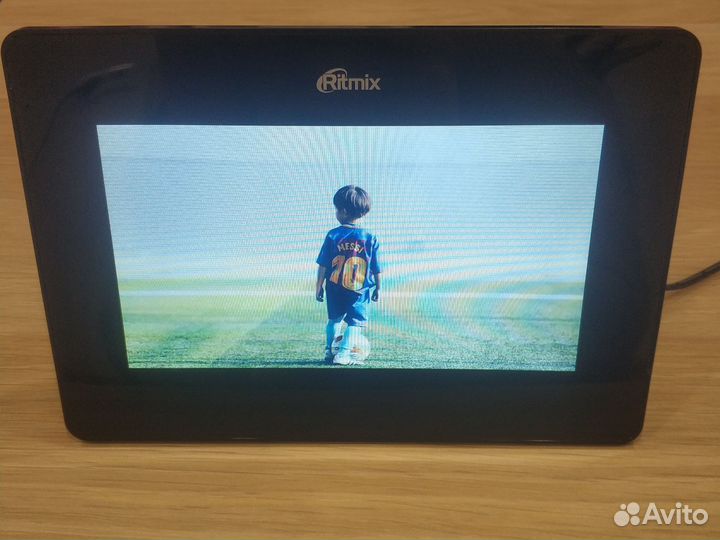 Цифровая фоторамка Ritmix RDF-702