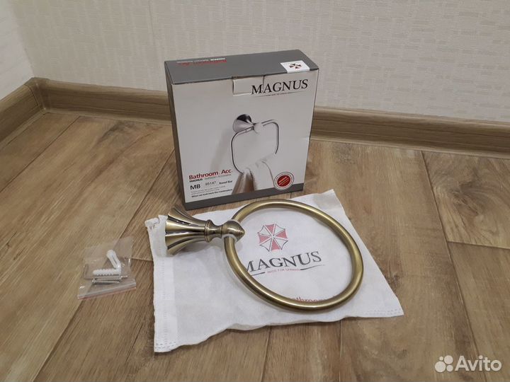 Вешалка-держатель полотенца (кольцо) под бронзу