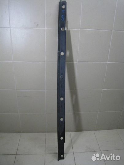 Накладка порога левого наружная Toyota Yaris P13