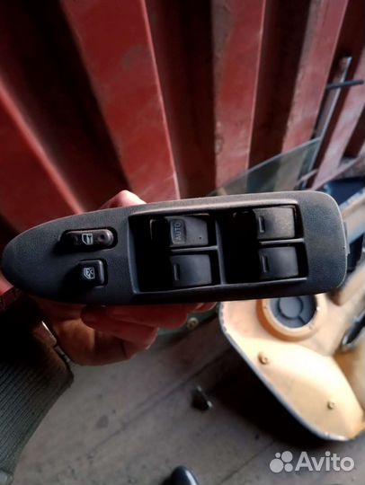 Блок управления стеклоподъемниками