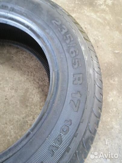 Continental ContiPremiumContact 235/65 R17