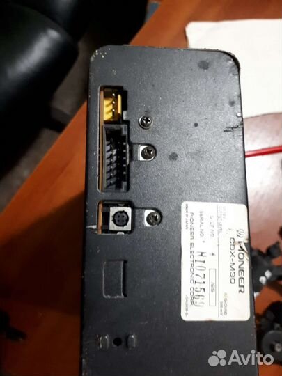 Бмв 7 Е38 CD changer