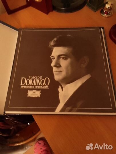 Три пластинки с оперными ариями Пласидо Доминго