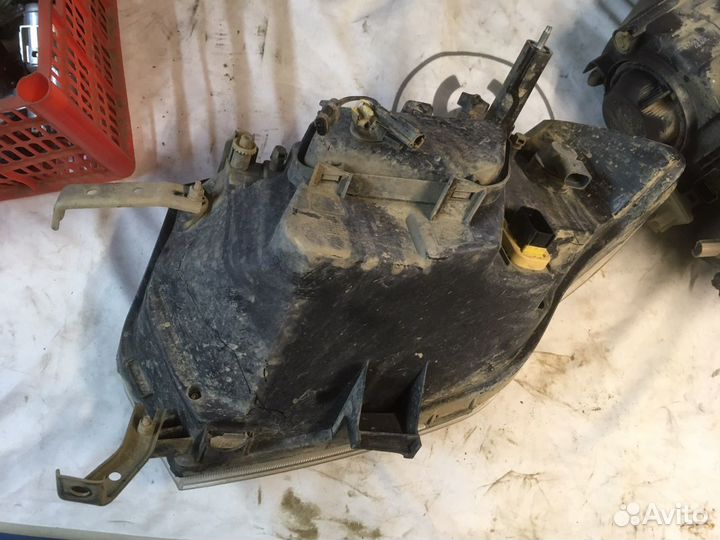 Передняя правая фара УАЗ Патриот