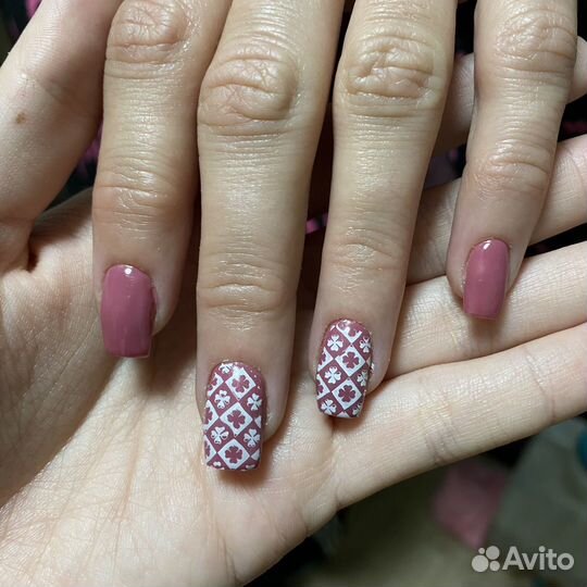 Услуги ногтевого сервиса / маникюр