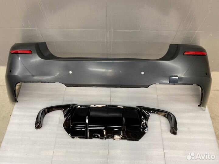 Бампер задний М5 BMW F10 + диффузор м5 глянец