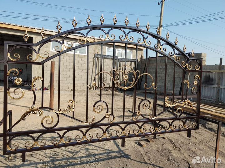 Покраска и реставрация ворот, дверей, калиток