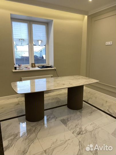 Стол для кафе, ресторана, бара из керамогранита