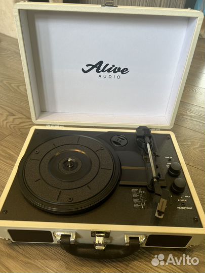 Виниловый проигрыатель