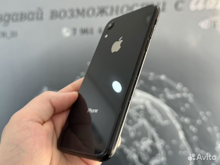 iPhone Xr, 64 ГБ