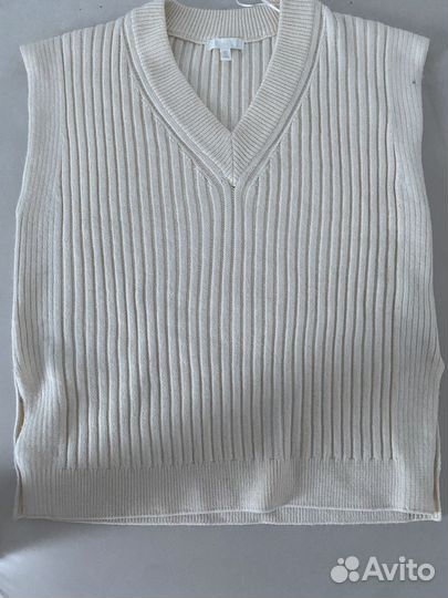 Жилет вязаный женский