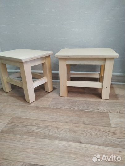 Табуретки деревянные