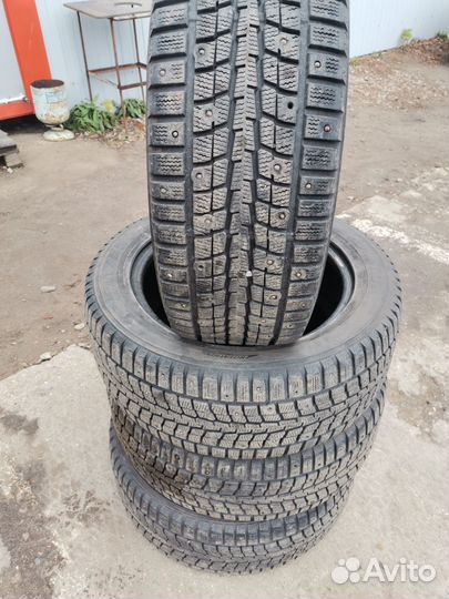 Dunlop SP Winter Ice 02 205/55 R16 94T