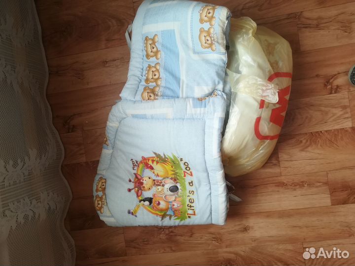 Бортики в кроватку