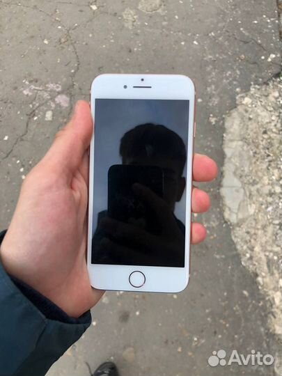 iPhone 8, 64 ГБ