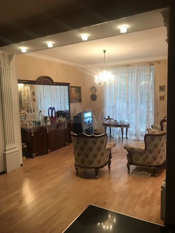 3-к. квартира, 83,8 м², 4/5 эт.