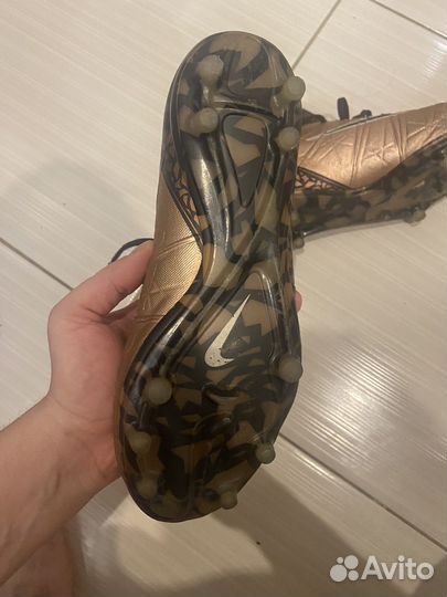 Бутсы Nike Hyper Venom Phantom II FG